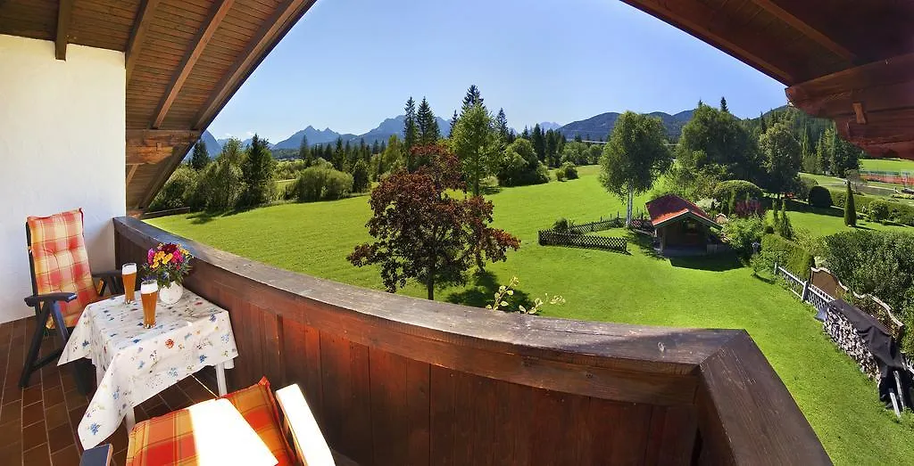 Gaestehaus Oberland Wallgau Apartamento